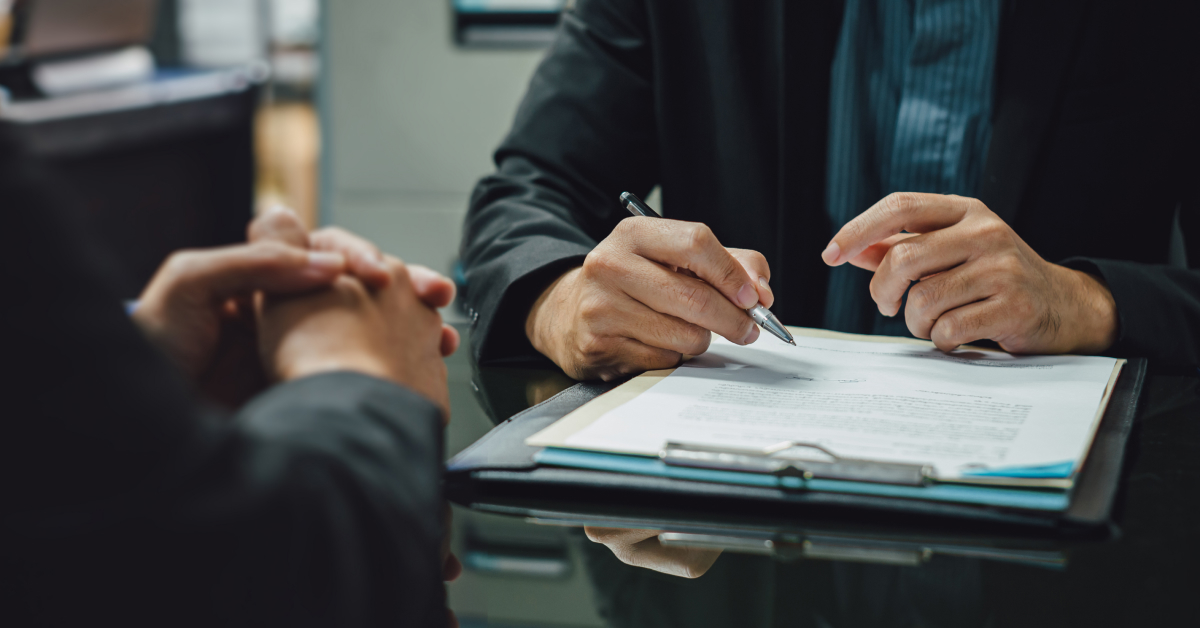 Gestão e Negociação de Contratos